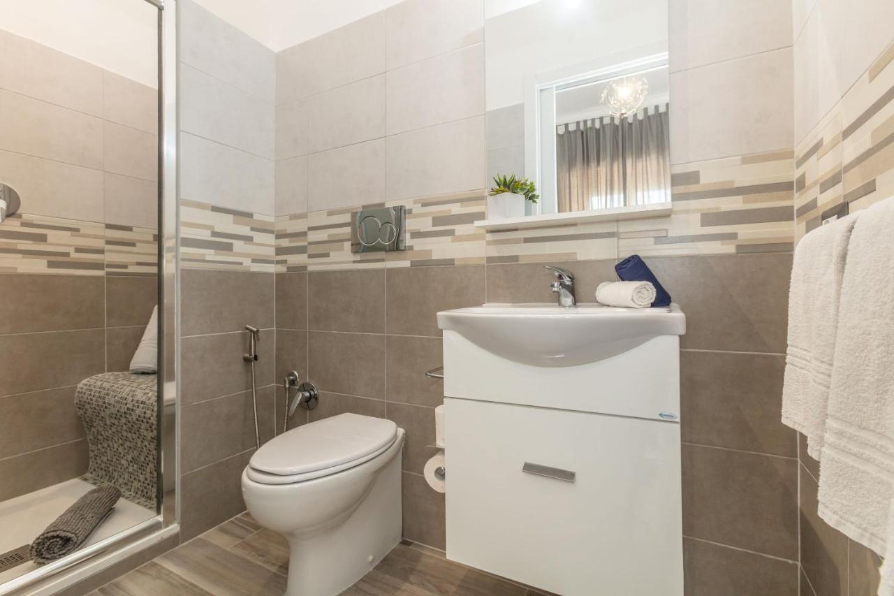 Scirocco Rooms Civitavecchia Buitenkant foto
